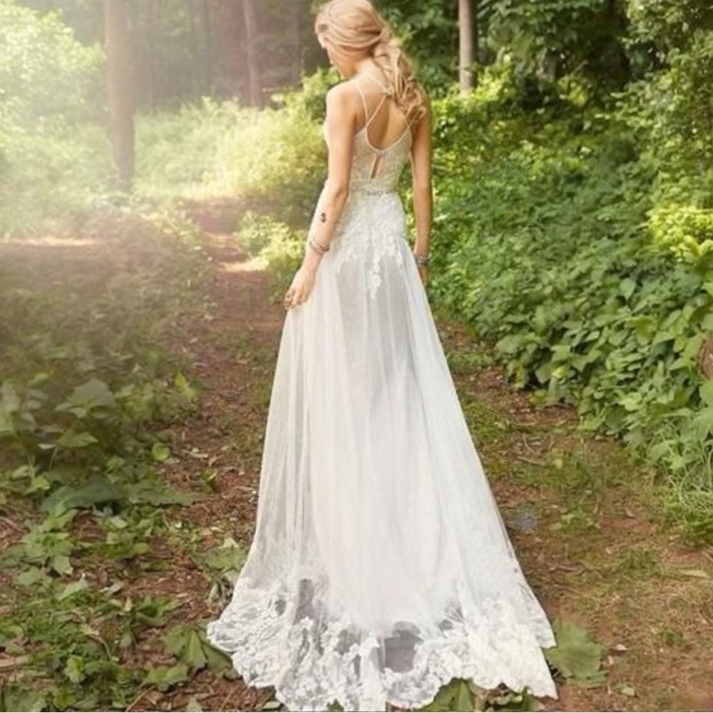 Ti Adora Champagne and Ivory Lace Bohemian Sweetheart A-Line Wedding Gown 12